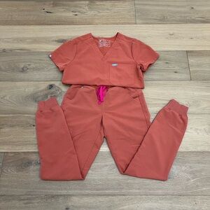 Figs jogger scrub set